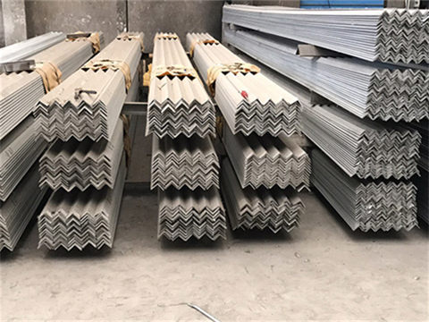 stainless-steel-angle-steel